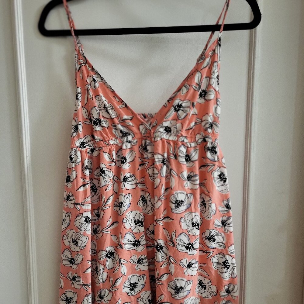 Clearance Vie en Rose Coral Pink & White Floral Camellia Cami Sleep Top Medium